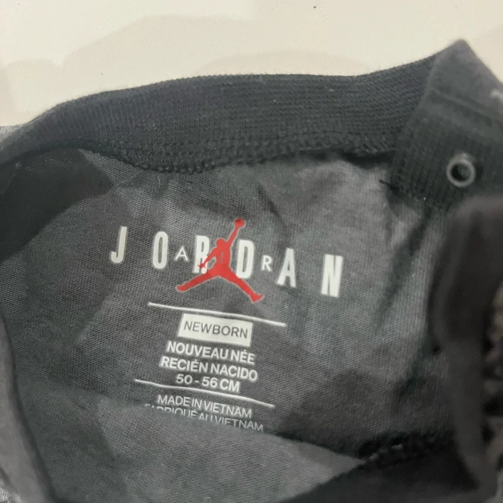 Jordan Kids Black and Gray Diaper Cover Set